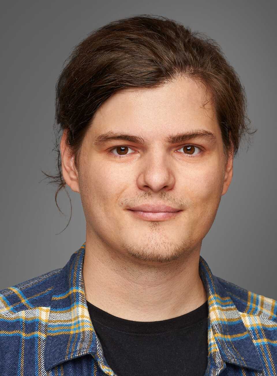 Peter Petráš, analyst